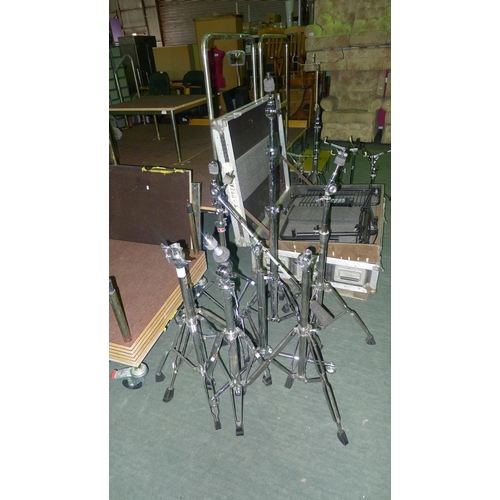 138a - A quantity of various cymbal stands, mostly Remo