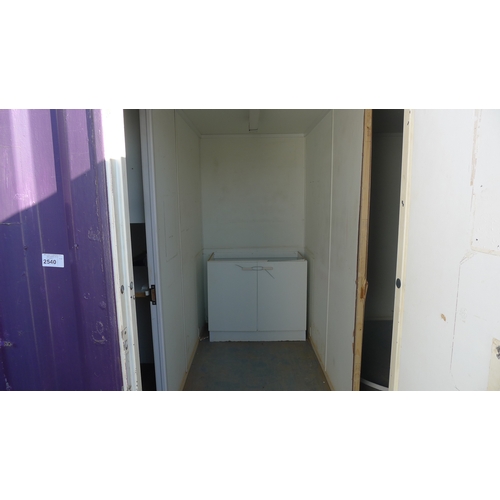 2540 - A metal anti vandal 3 room site mess / canteen container approx 9.75m x 3.03m (32 foot) with key