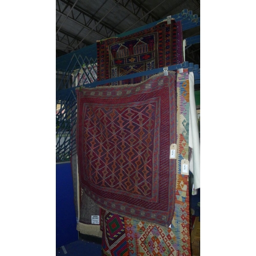 1474 - 1 Gazak rug approx 127cm x 120cm