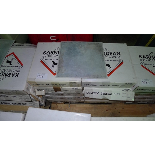 2076 - 10 boxes of Karndean vinyl floor tiles, type FB49 grey, each box contains 36 vinyl tiles at 305mm x ... 