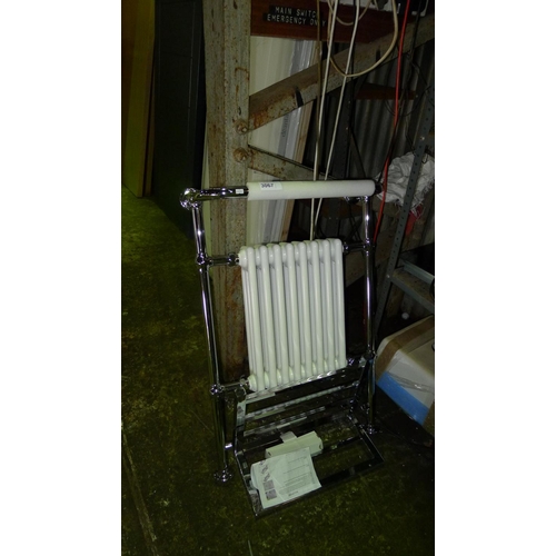 3067 - 1 bathroom radiator / towel rail and 1 other small heated towel rail