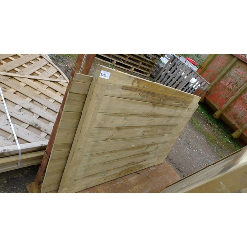 3322 - 2 wooden gates, 1 at 1.5m x 1m & 1 at 1.8m x 90cm (damaged side)