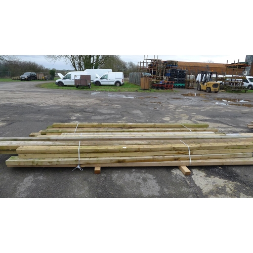 3328 - A quantity of various mainly large lengths of wood, sizes vary but includes 225mm x 75mm, 150mm x 75... 