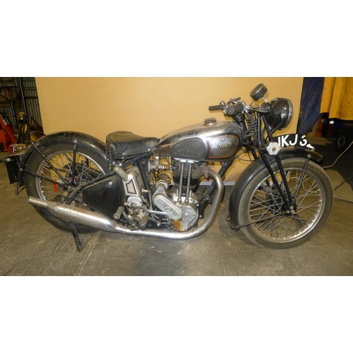 2329 - Norton motorcycle, REG JKJ 329, first reg 01/11/1946, but manufactured earlier. chassis number 85940... 