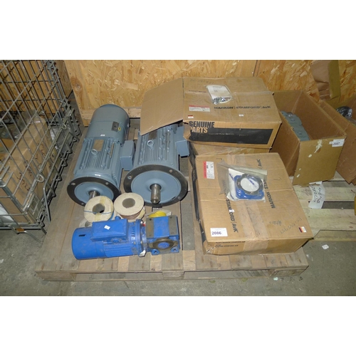 2086 - 1 pallet containing a quantity of various unused plant spares including 1 motorised gear box, 2 heav... 