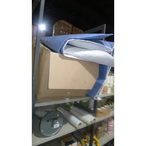 3058 - 1 box containing Breen Smartbags 132 x 160cm, 1 set of Salter scales & 5 part rolls of shrink wrap. ... 