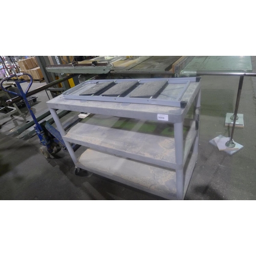 3009 - 1 grey plastic three tier trolley and 1 small step ladder