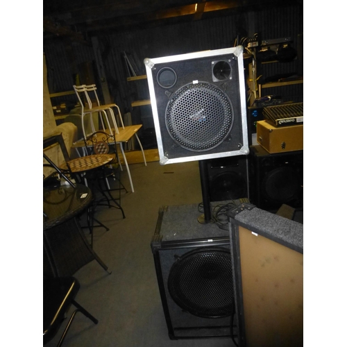 131 - A complete disco system including a Peavey CS 800 400w x 400w power amp, various lights, twin CD pla... 