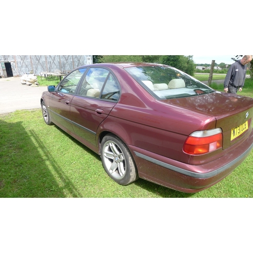 2290 - BMW 523i SE Auto 4 Dr Saloon, Reg W731 OCB 30/03/2000, Mileage 183,000, MoT 16/10/2019,