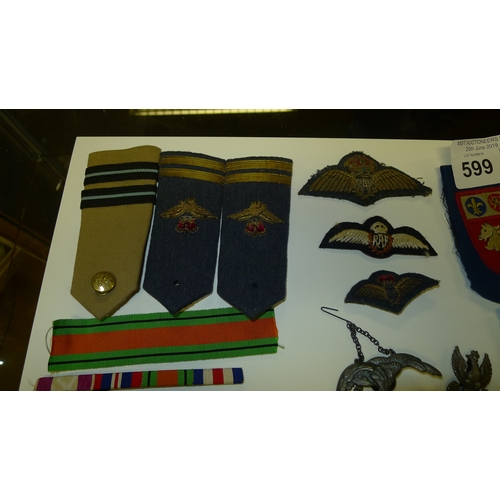 599 - A small quantity of various cap badges and military insignia relating to the Polish Free Airforce 30... 