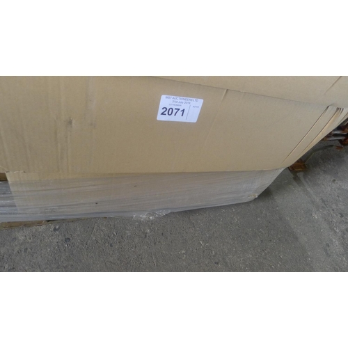 2071 - 2 boxes each containing one pair of metal trestle supports by Rock Solid Type RT65S 65 cm high and n... 