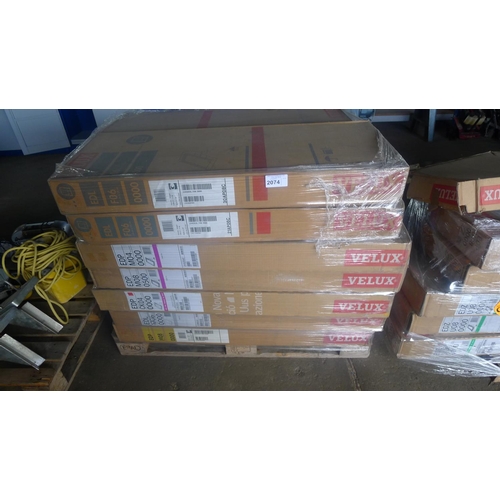 2074 - 1 pallet containing a quantity of various Velux window flashing kits