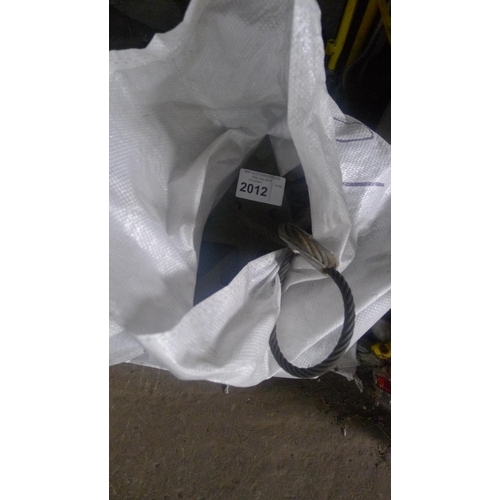 2012 - 1 bag containing 10 x ex-MoD hammer in wire anchor strops