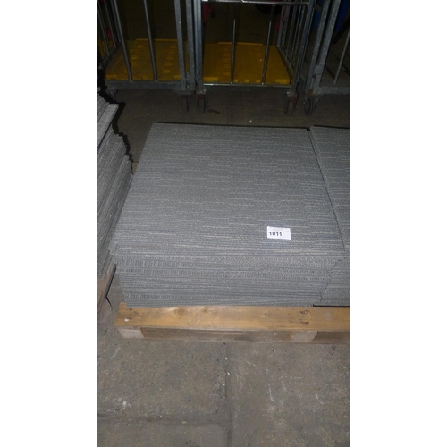 1011 - A quantity of approx 50 good quality grey patterned carpet tiles by Shaw each at 610mm x 610mm