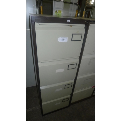 1021 - 1 metal 4 drawer filing cabinet