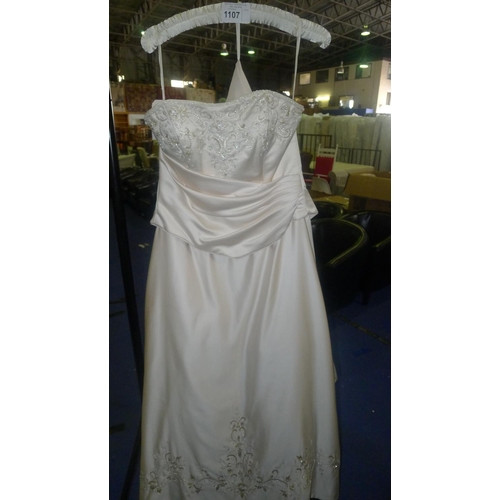 1107 - 1 wedding dress by Romantica, size 16, RRP £395