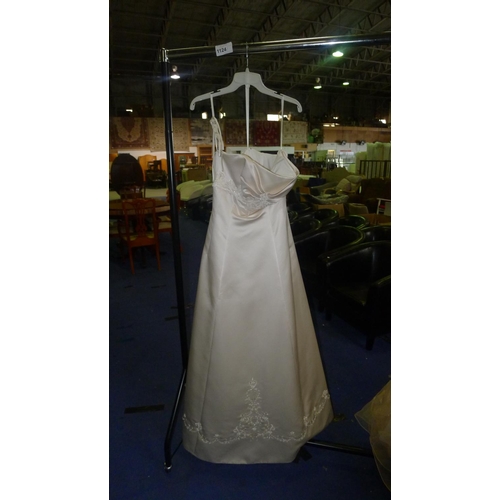 1124 - 1 wedding dress by Catherine, size 14, RRP £325