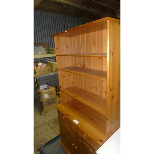 106 - 1 pine two piece dresser