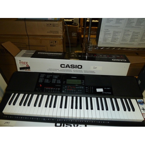 171 - A Casio DIGITAL keyboard type CT-X700 RRP £199