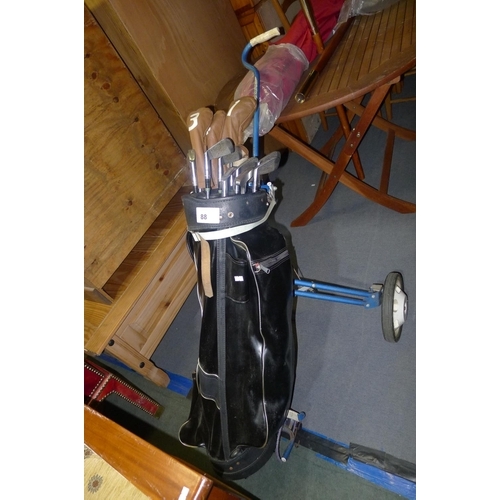 88 - 1 golf bag containing various clubs