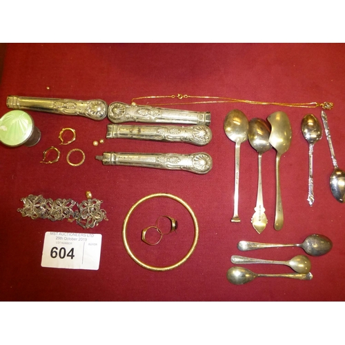 604 - A quantity of miscellaneous silver & white metal small spoons and trinkets and various small yellow ... 