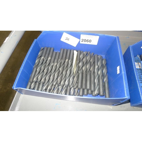 2060 - 1 box containing 50 HSS jobber drill bits - 13.5mm