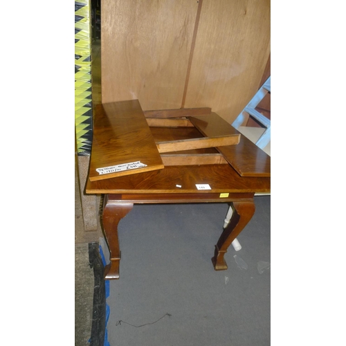 149 - 1 vintage burr walnut veneer extendable table 5ft/3ft x 3ft