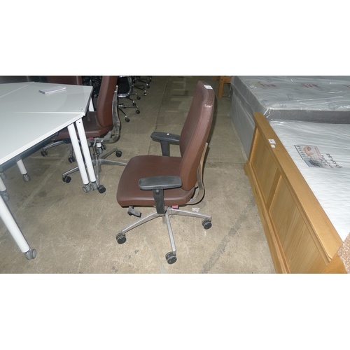 1122 - 1 Sona brown leather upholstered office swivel chair by Boss Design