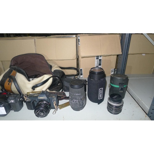 259c - A quantity of various cameras and lenses including a Nikon N90s, a Nikon F-500/af, a Fuji HDM & a Ca... 