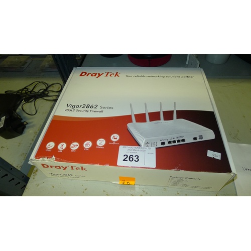 263 - A Vigor router/firewall by DrayTek type 2862 trade boxed