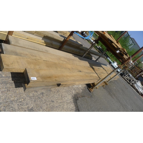 2979 - 12 lengths of oak - sizes vary slightly. 6 lengths 5 metres x 210mm x 70mm.. 5 lengths 4m x 210mm x ... 