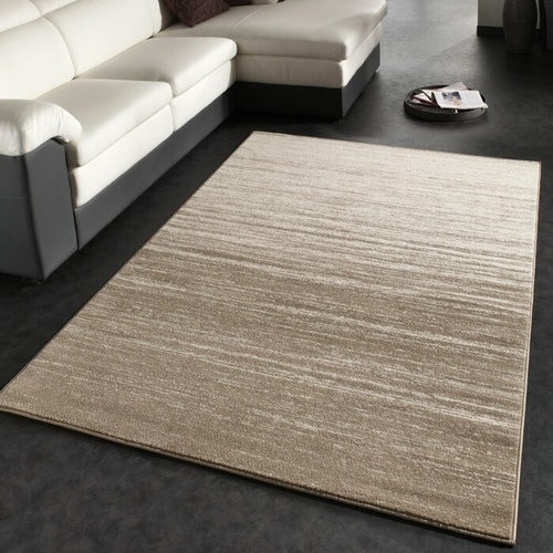 3066 - A large cream/beige patterned rug approx 230 x 320cm RRP £149