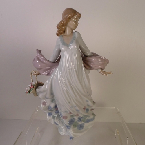 130 - A Lladro figurine 