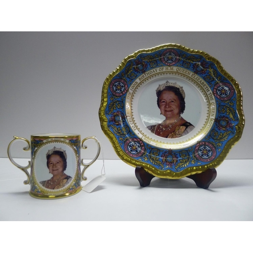 302 - A Coverswall Queen mother commemoration loving Cup with matching plate