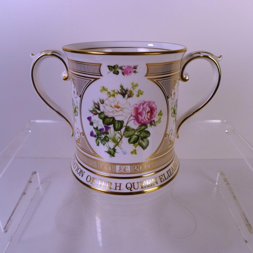 304 - A Spode 50th anniversary coronation loving Cup, 11cm tall