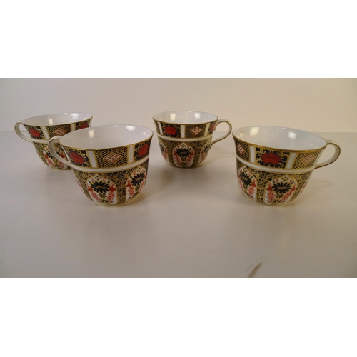 341 - A set of 4 Royal Crown Derby old Imari 1128 breakfast cups and saucers. With boxes