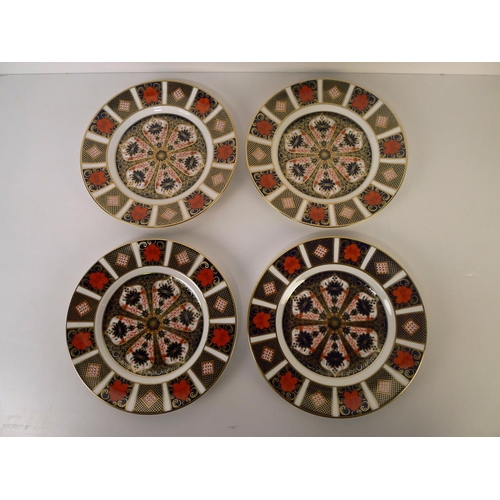 342 - A Royal Crown Derby old Imari 1128 bread and butter plate and a set of 6 matching tea plates