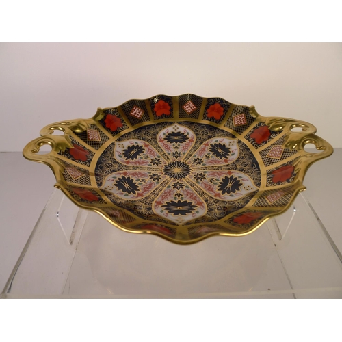 374 - A Royal Crown Derby old Imari 1128 duchess tray, 30cm wide, with box