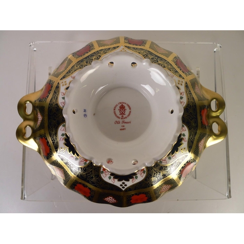 376 - A Royal Crown Derby old Imari 1128 duchess tray, 30cm wide, with box