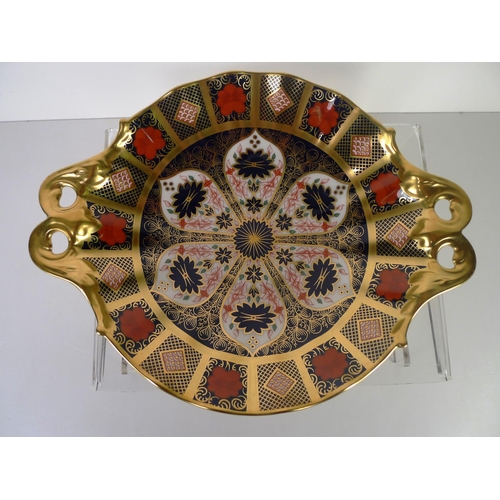 387 - A Royal Crown Derby old Imari 1128 duchess tray, 30cm wide, with box