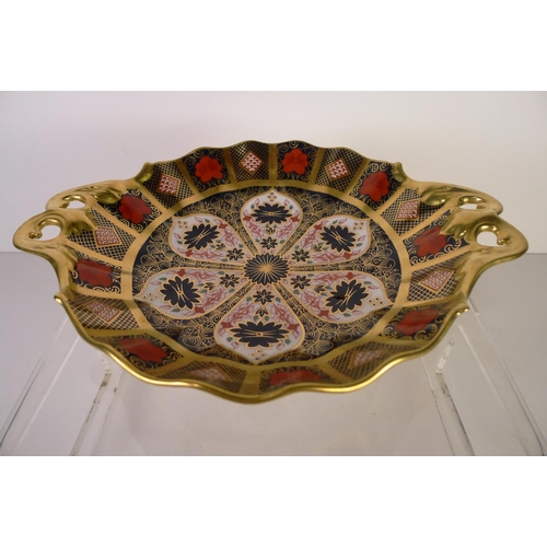 388 - A Royal Crown Derby old Imari 1128 duchess tray, 30cm wide, with box