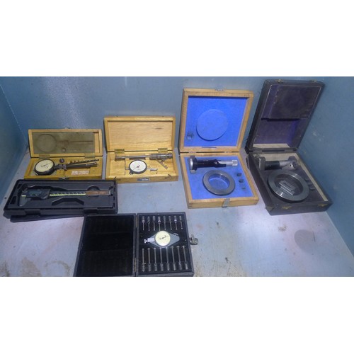 81 - 1 box containing a quantity of various bore & hole gauges