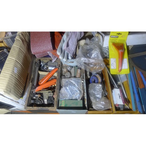 184 - A quantity of various items including door locks, hinges, saw blades, paint brushes etc. Contents of... 