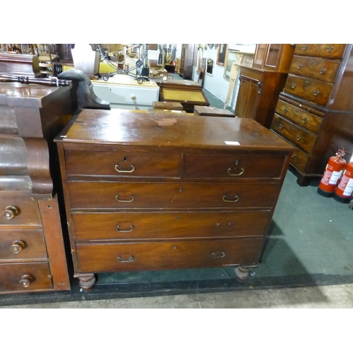 1408 - A mahogany chest of 2 short and 3 long graduated drawers on turned feet 107cm wide