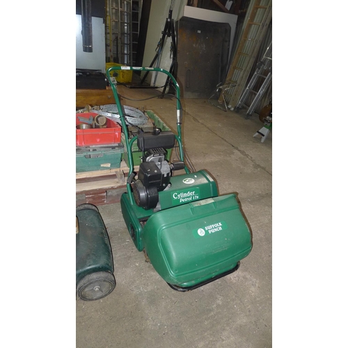 2120 - 1 Suffolk Punch rear roller cylinder petrol engine lawn mower type 17S