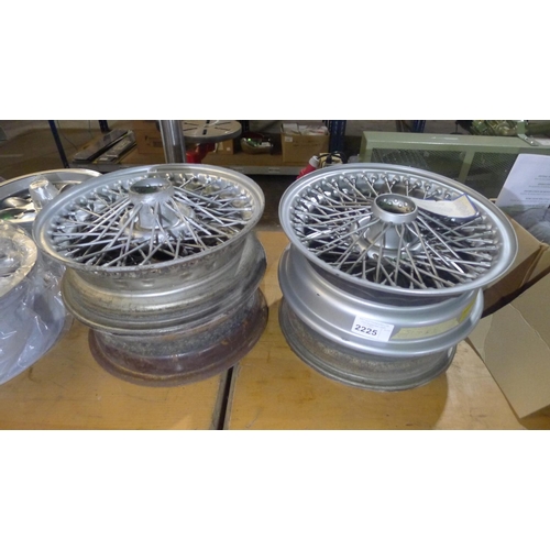 2225 - 4 spline fitting wire wheels type 5J x 15 inch - No tyres fitted