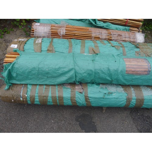 2375 - 5 rolls of bamboo garden screening, each roll approx 1.8m high, exact length unknown