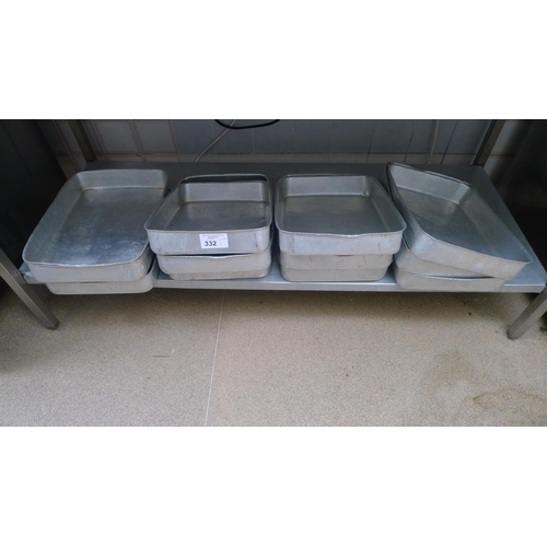 332 - 12 metal cooking trays