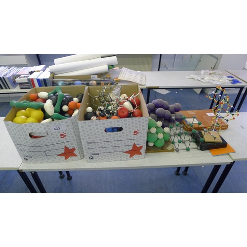 433 - A quantity of various items all relating to demonstrating /building orbit molecular models