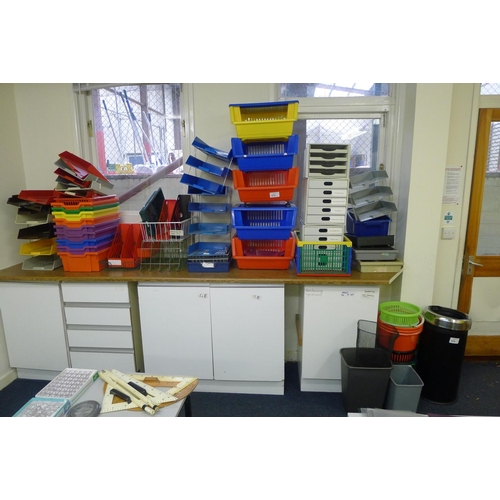 576 - A quantity of stationery trays and waste baskets etc